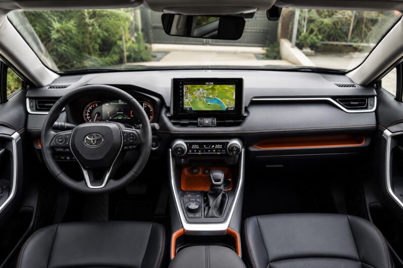 【豐田熱銷SUV】2022年式豐田RAV4 2.0越野版4WD，純跑12萬公里/全車原版件無待修/購車享保固