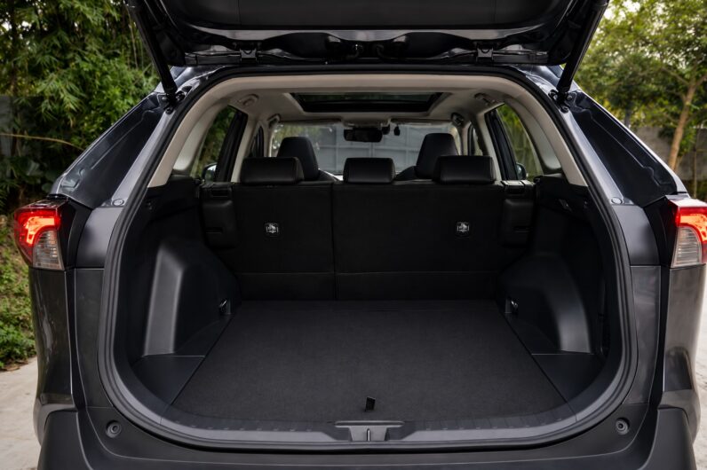 【豐田熱銷SUV】2022年式豐田RAV4 2.0越野版4WD，純跑12萬公里/全車原版件無待修/購車享保固