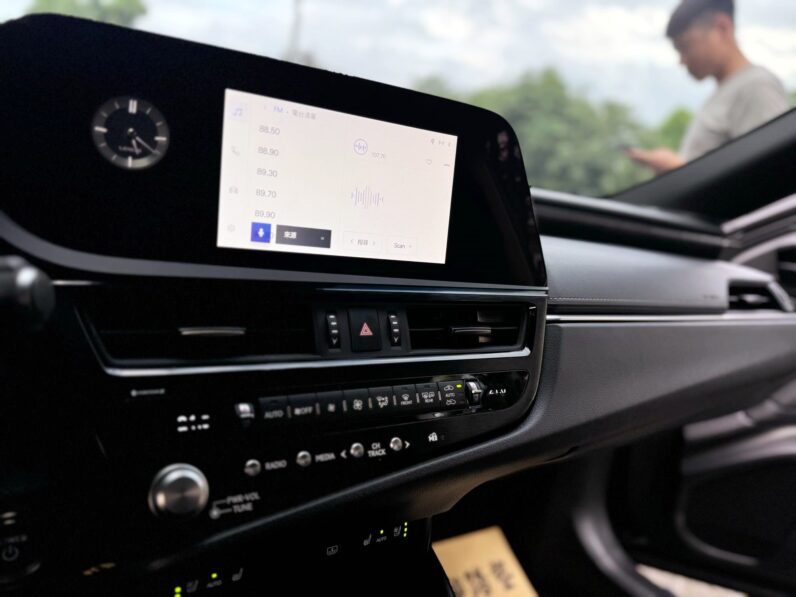 【凌志最熱銷房車首選】2020年式凌志ES300H油電豪華版/認證美車/購車享一年保固