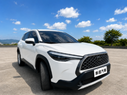 【跨界小休旅必選】2025年式豐田 COROLLA CROSS 1.8汽油豪華版，實跑2萬公里/認證美車/原廠保固中