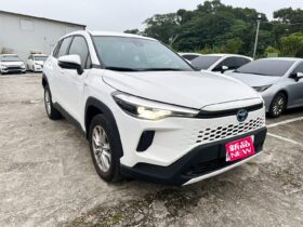 【跨界小休旅必選】2026年式豐田 COROLLA CROSS 1.8小改款汽油尊爵版，實跑1.9萬公里/認證美車/原廠保固中