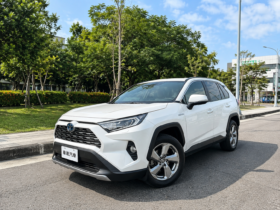 【好爸爸休旅神車】2021年式豐田RAV4油電旗艦頂級2.5/認證車無待修/購車享一年兩萬公里保固