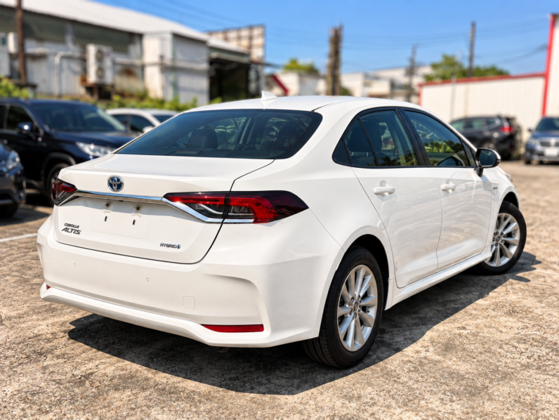 【準新車原廠保固】2026年豐田 ALTIS 1.8 油電豪華版/實跑4千公里/原廠保固中/原版原漆認證車
