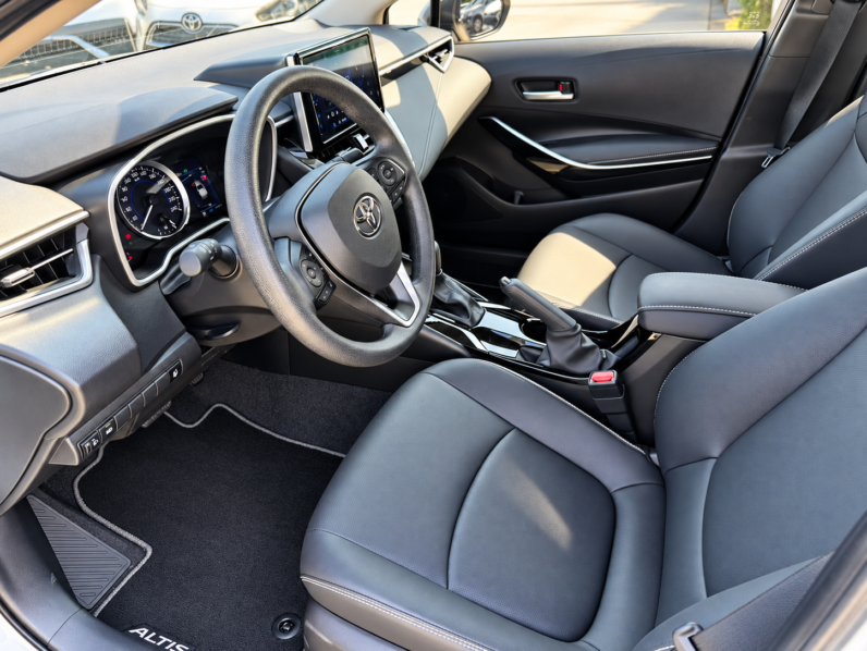 【準新車原廠保固】2026年豐田 ALTIS 1.8 油電豪華版/實跑4千公里/原廠保固中/原版原漆認證車